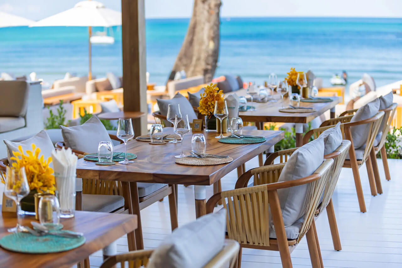 Best Restaurants & Beach Clubs Near Escape Villas